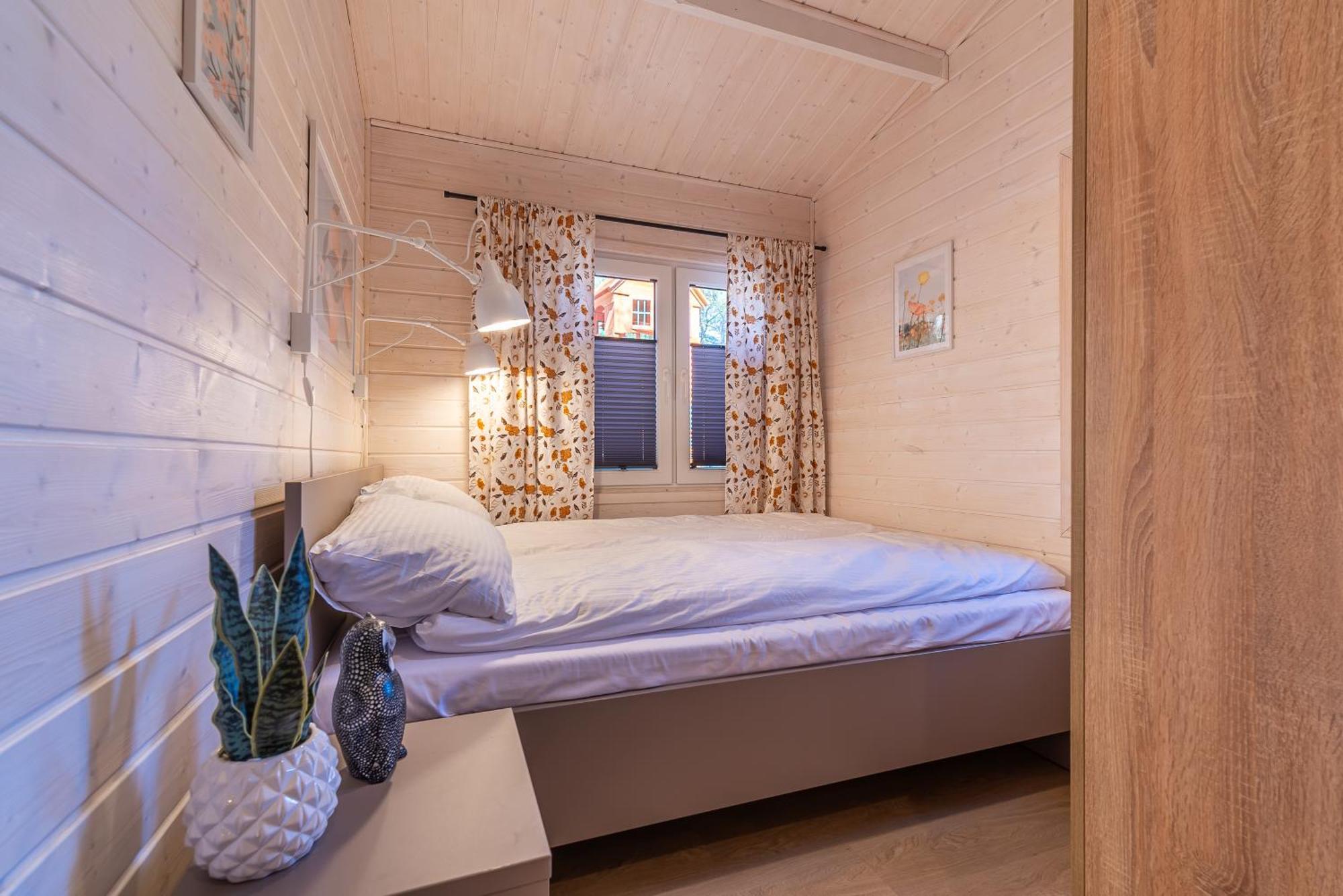 Domki - Sosnowy Las โปเบียโรโว ภายนอก รูปภาพ
